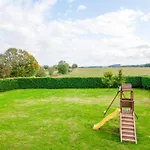 Nature Escape In Nyaraló